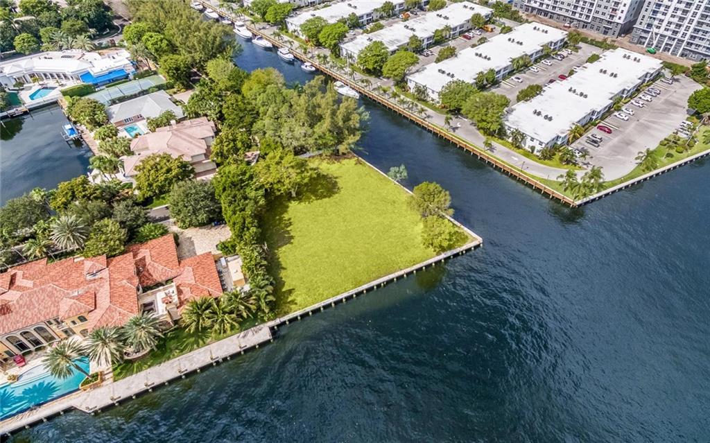 BAY COLONY SEC OF THE LAN - Residential