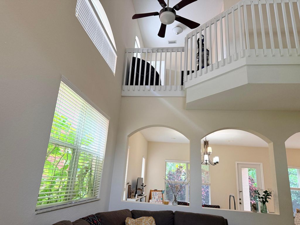 Photo of 17 Country Lake Circle, Boynton Beach, FL 33436 (MLS # B26032621)