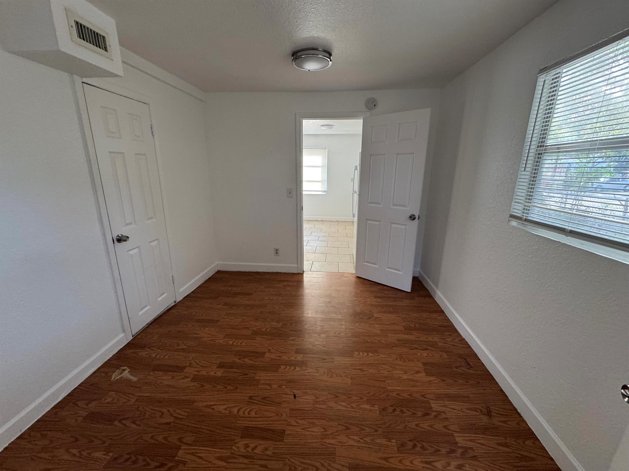 NORTH PALM BCH PL 2 - Residential Lease