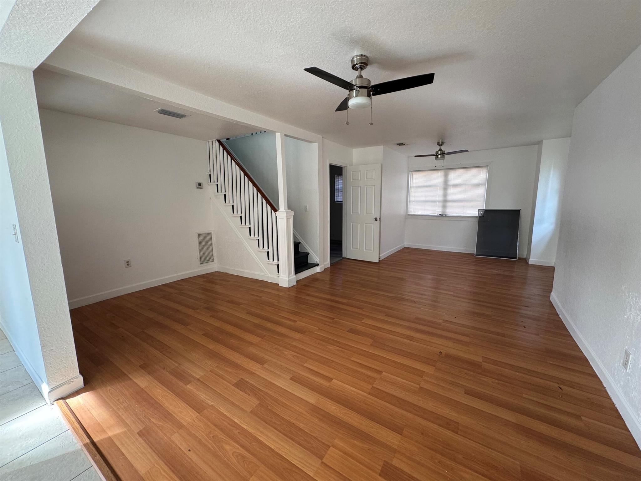 NORTH PALM BCH PL 2 - Residential Lease