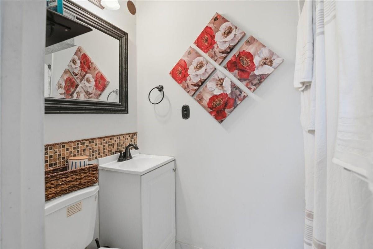 DEL RIO VILLAGE - Residential