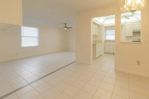 9151 Lime Bay Blvd Unit 112, Tamarac, FL MLS: F10455176
