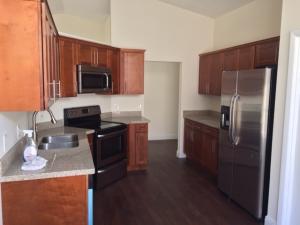 Lakeside Green - Residential