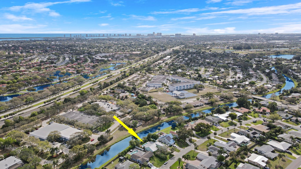 Photo of 10174 Dogwood Avenue, Palm Beach Gardens, FL 33410 (MLS # R11065648)