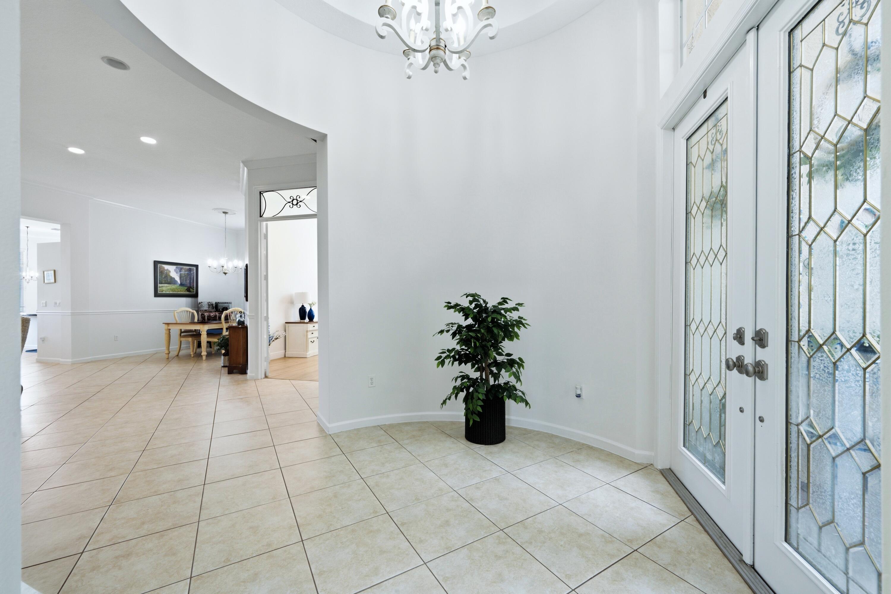 Properties 9857 VIA GRANDE W