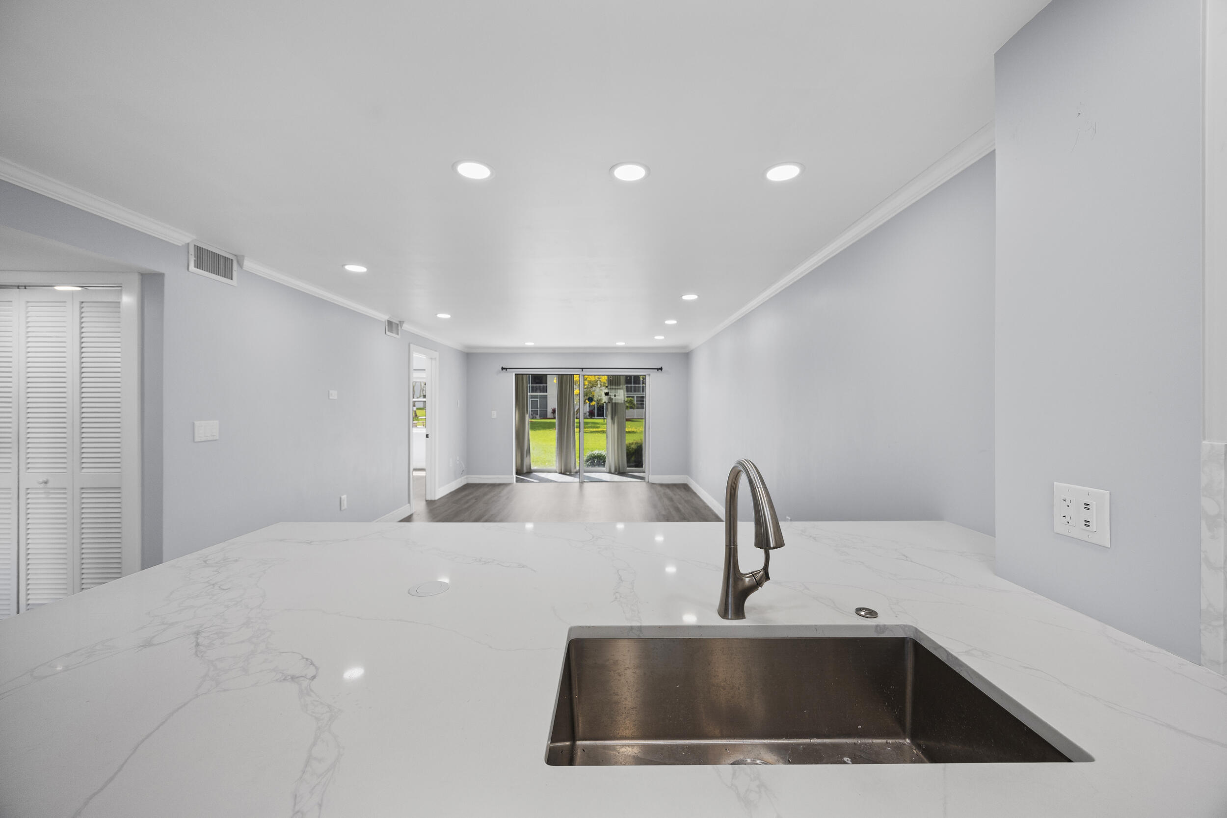 SANDALFOOT SOUTH THREE CONDO - Residential