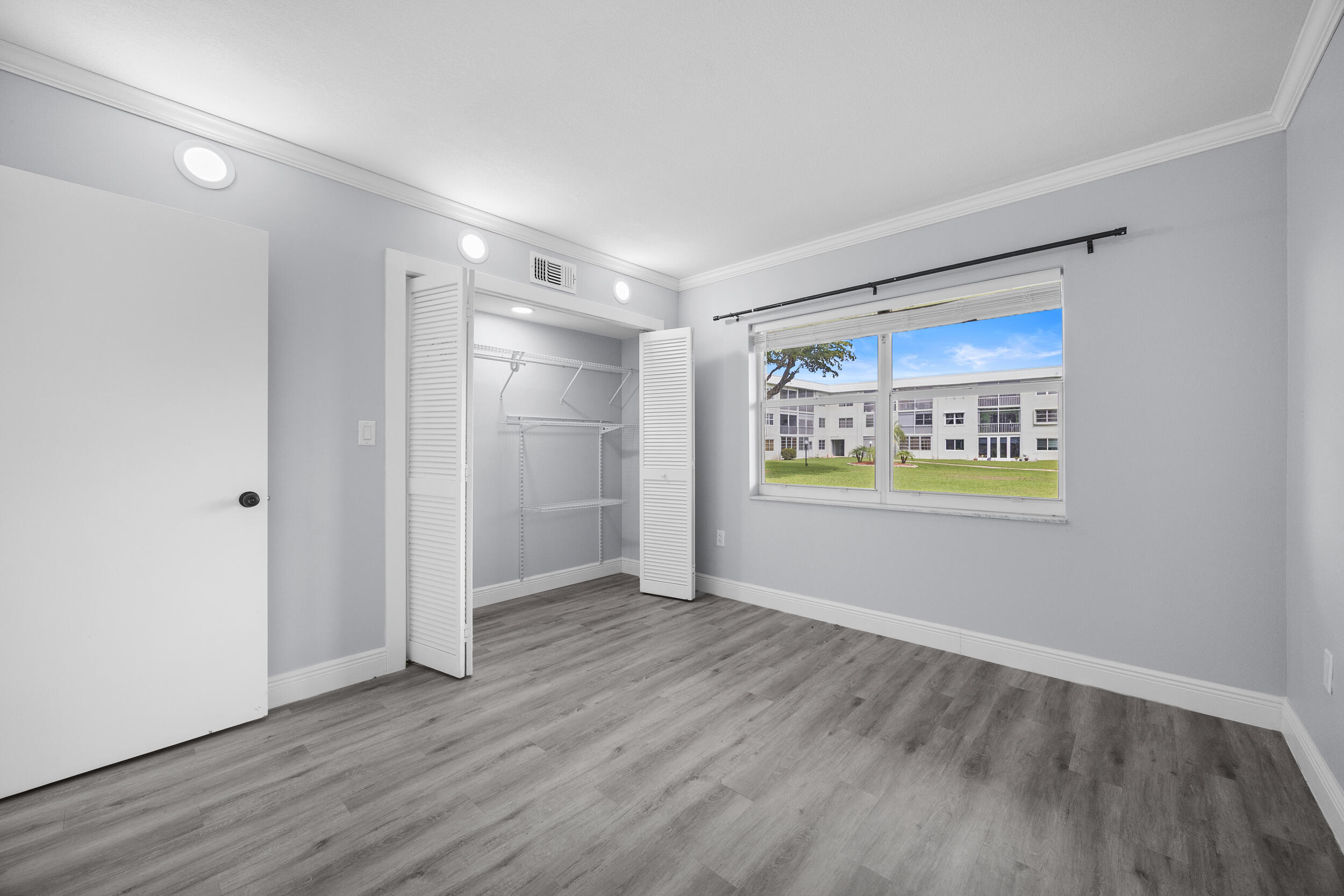 SANDALFOOT SOUTH THREE CONDO - Residential