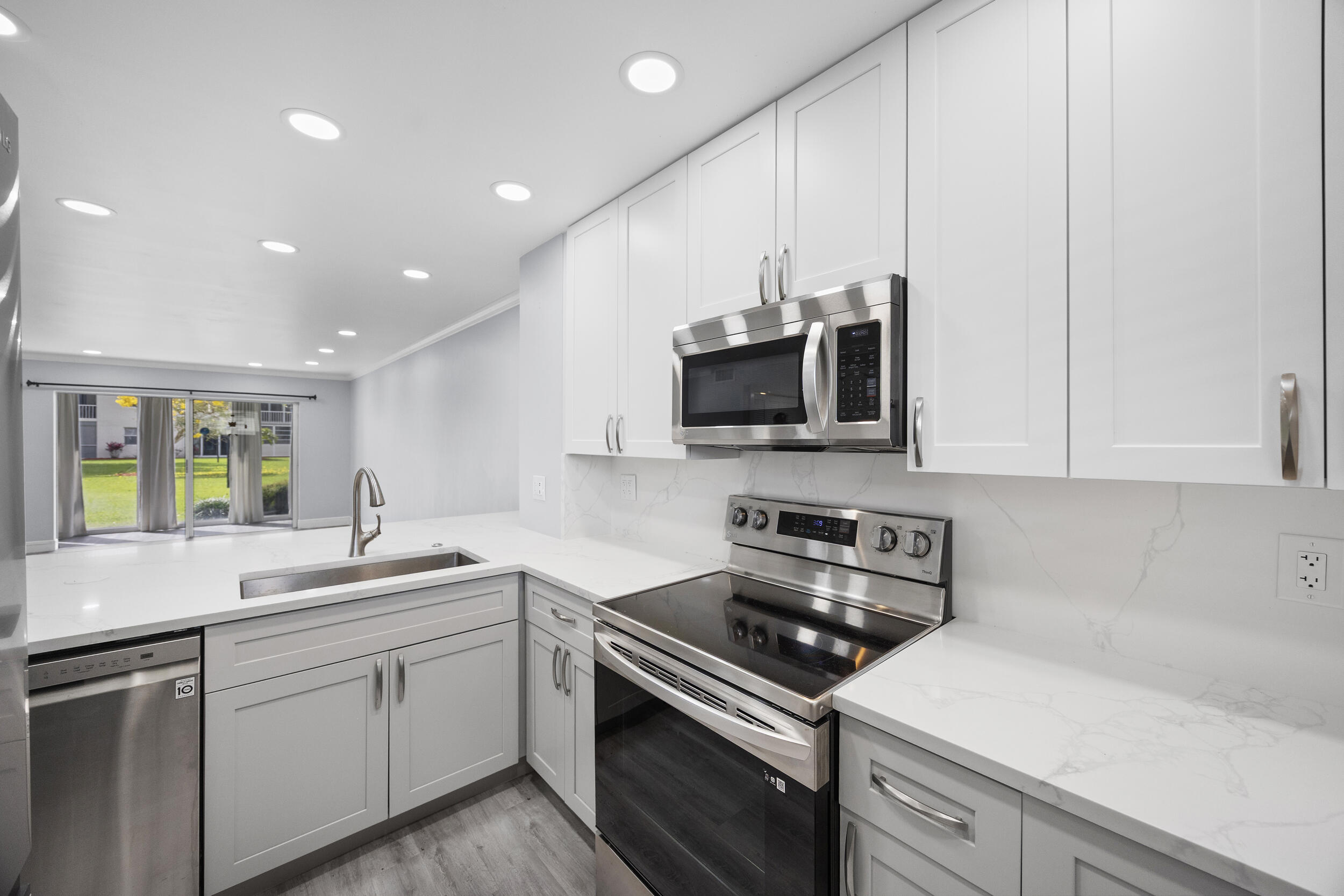 SANDALFOOT SOUTH THREE CONDO - Residential