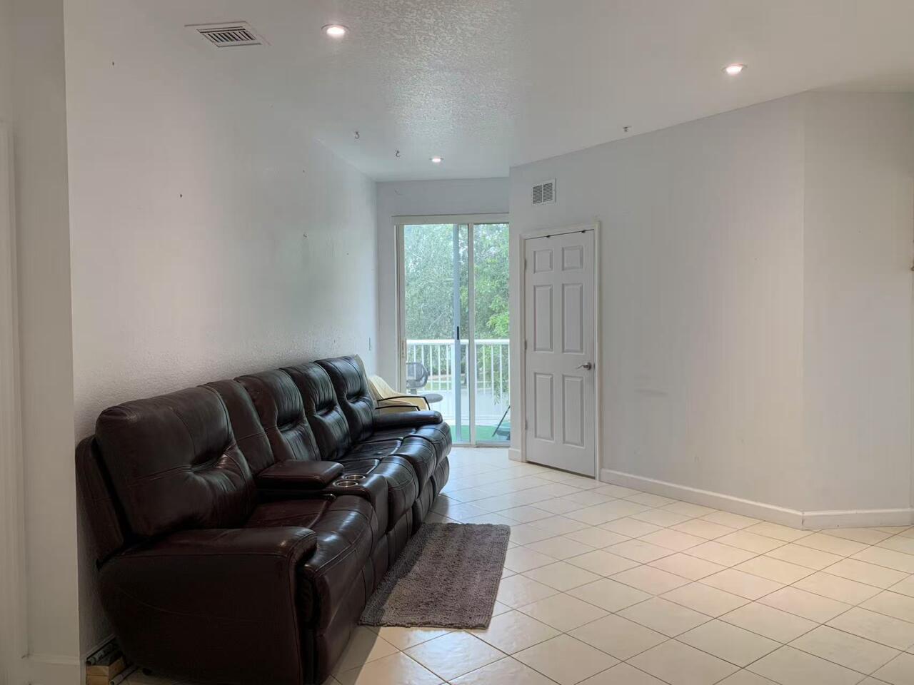 1125 Shoma Drive