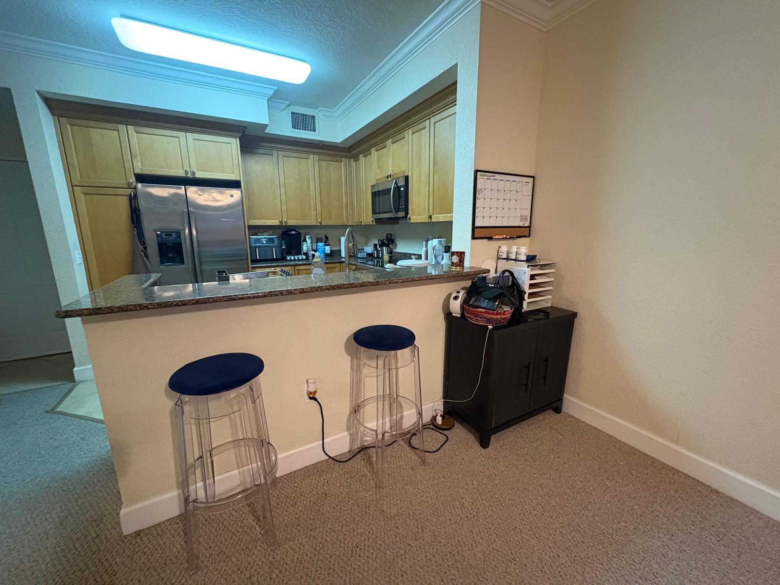 VIZCAYA LAKES CONDO - Residential Lease