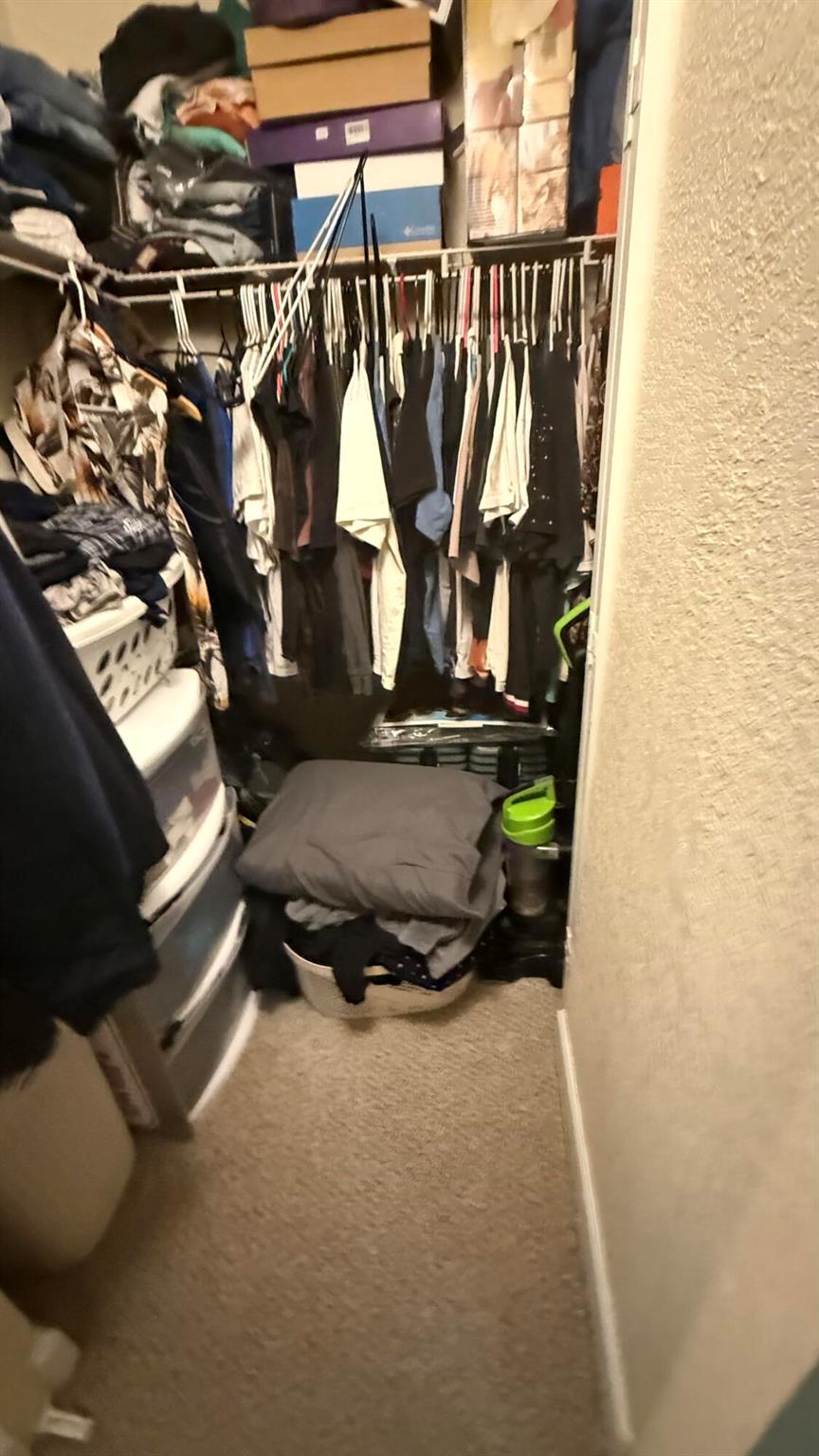 VIZCAYA LAKES CONDO - Residential Lease