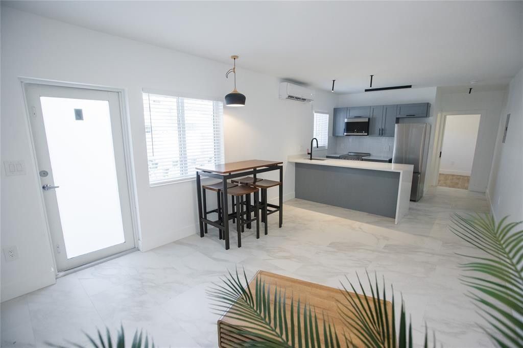 Photo of 1112 NE 17th Terrace #2, Fort Lauderdale, FL 33304 (MLS # F10542370)