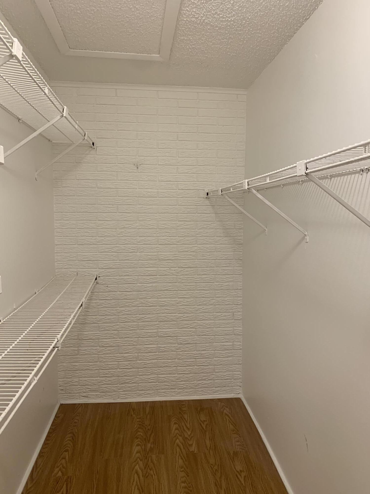 ROYAL POINCIANA CONDO - Residential Lease