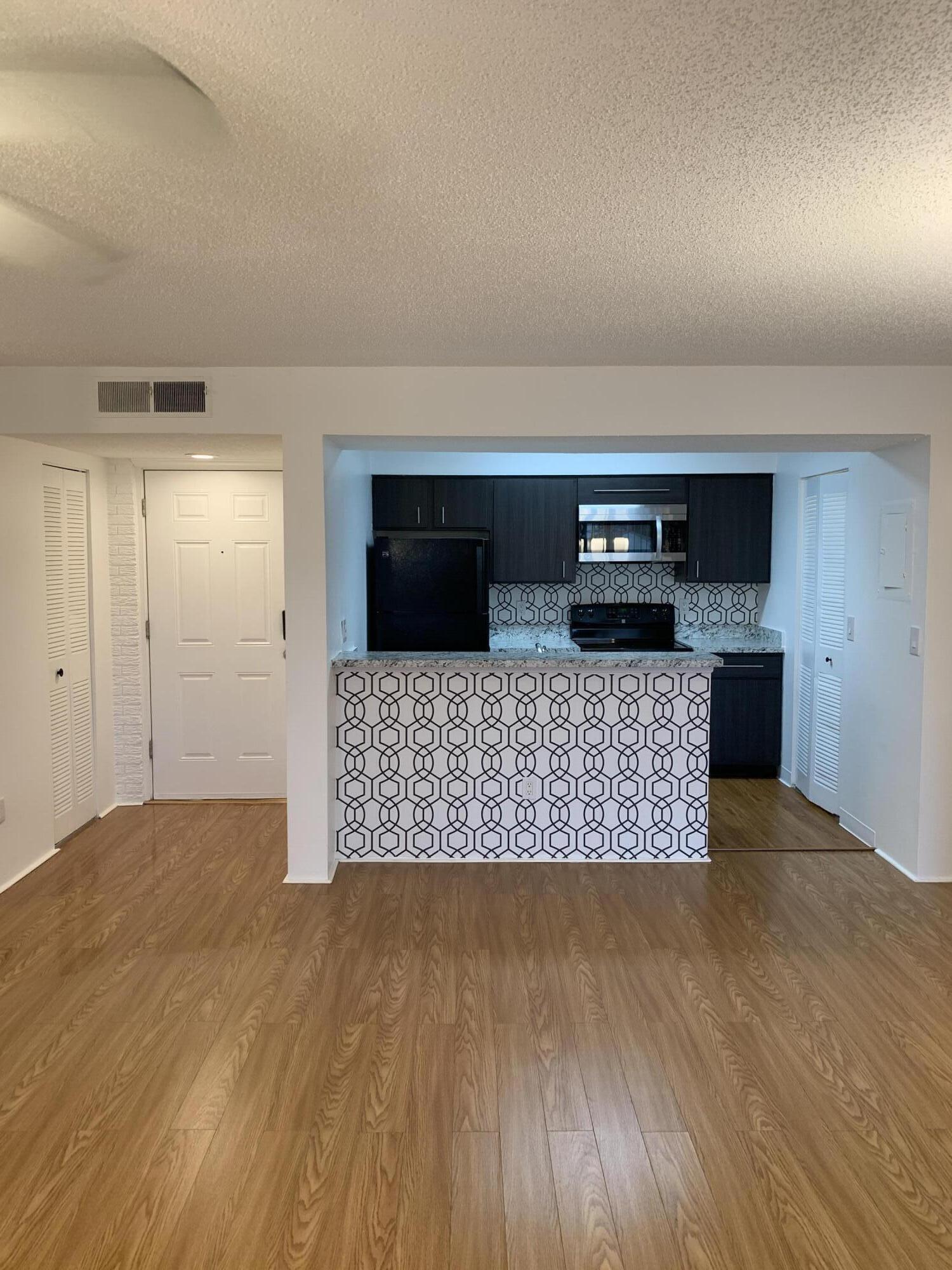 ROYAL POINCIANA CONDO - Residential Lease