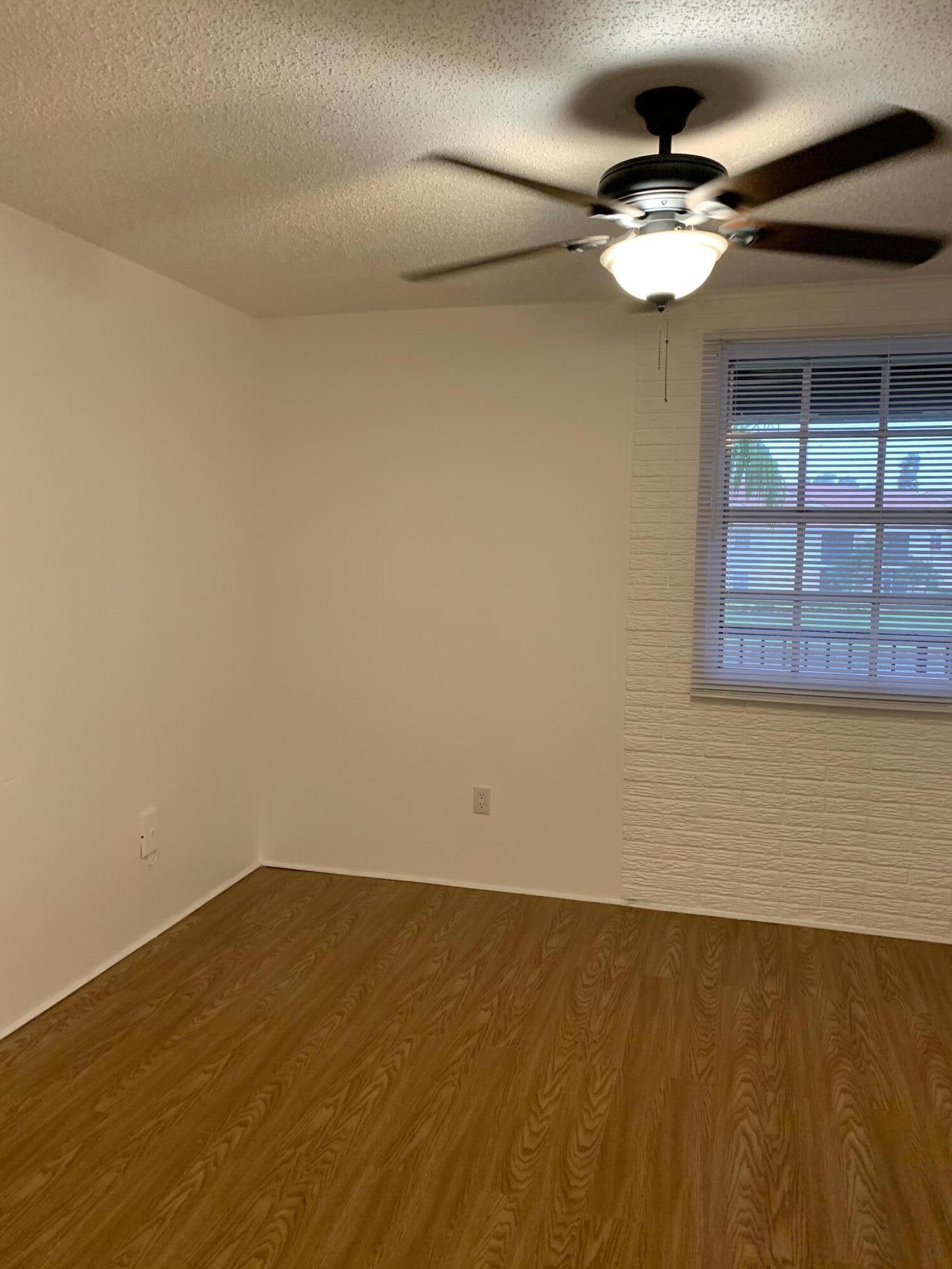 ROYAL POINCIANA CONDO - Residential Lease