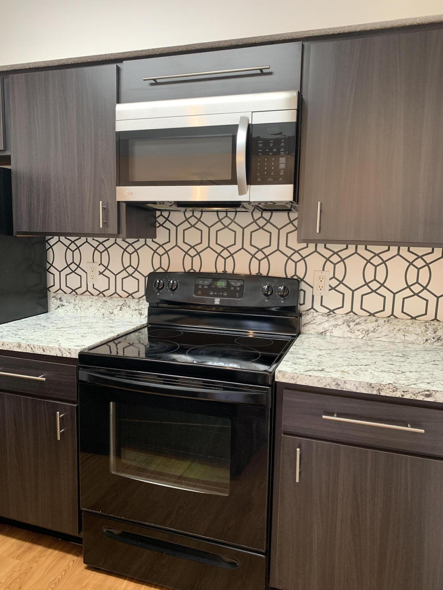 ROYAL POINCIANA CONDO - Residential Lease