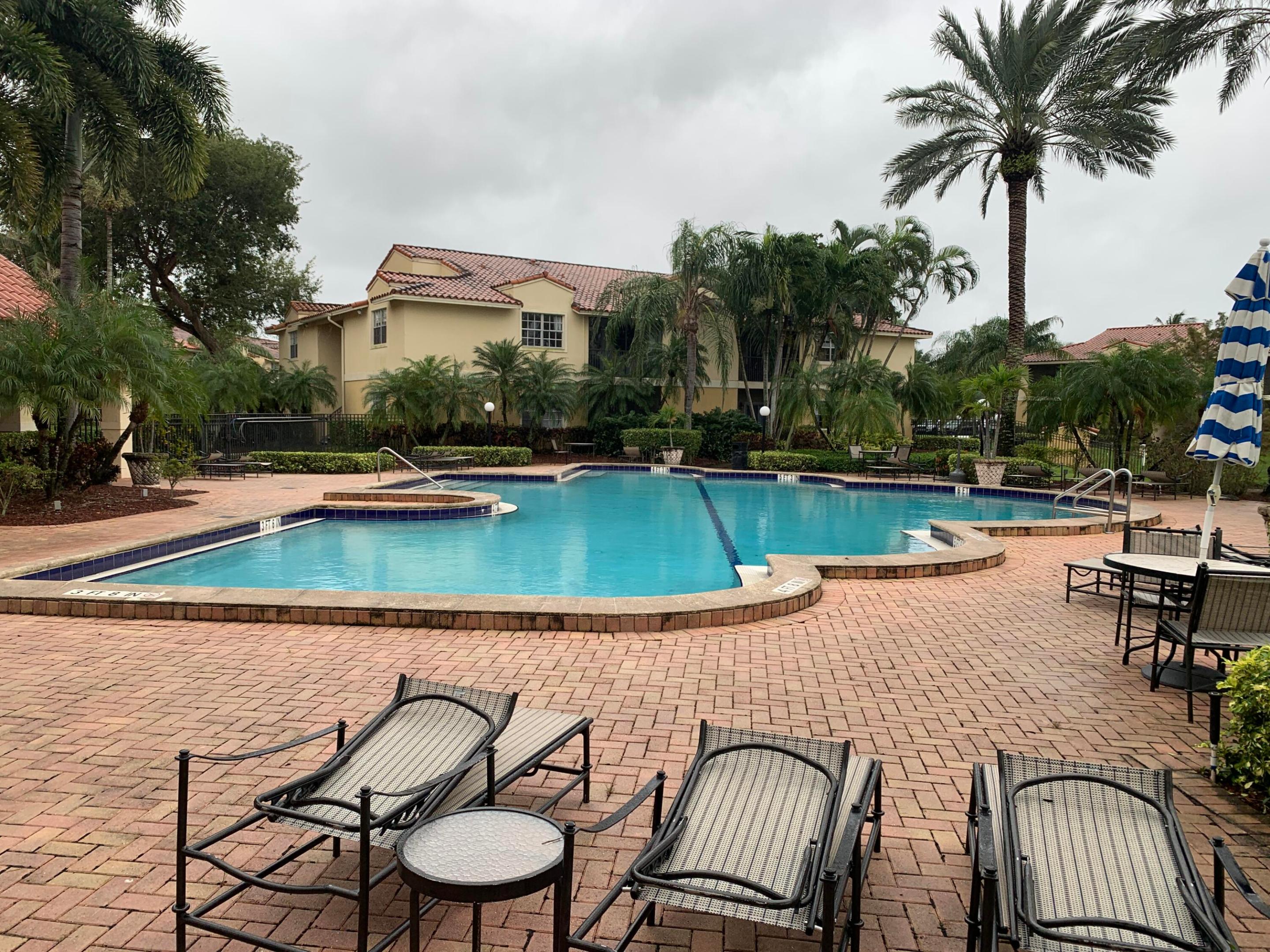 ROYAL POINCIANA CONDO - Residential Lease