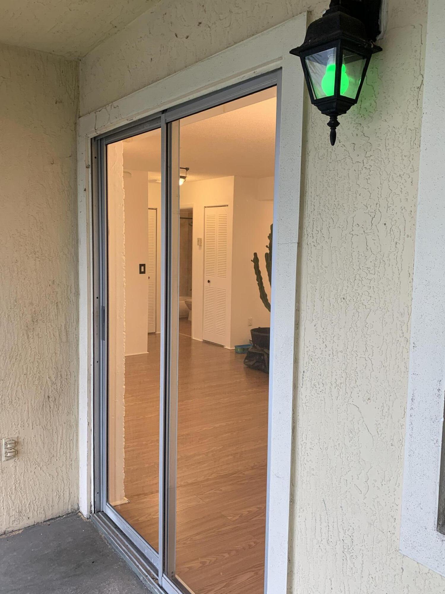 ROYAL POINCIANA CONDO - Residential Lease