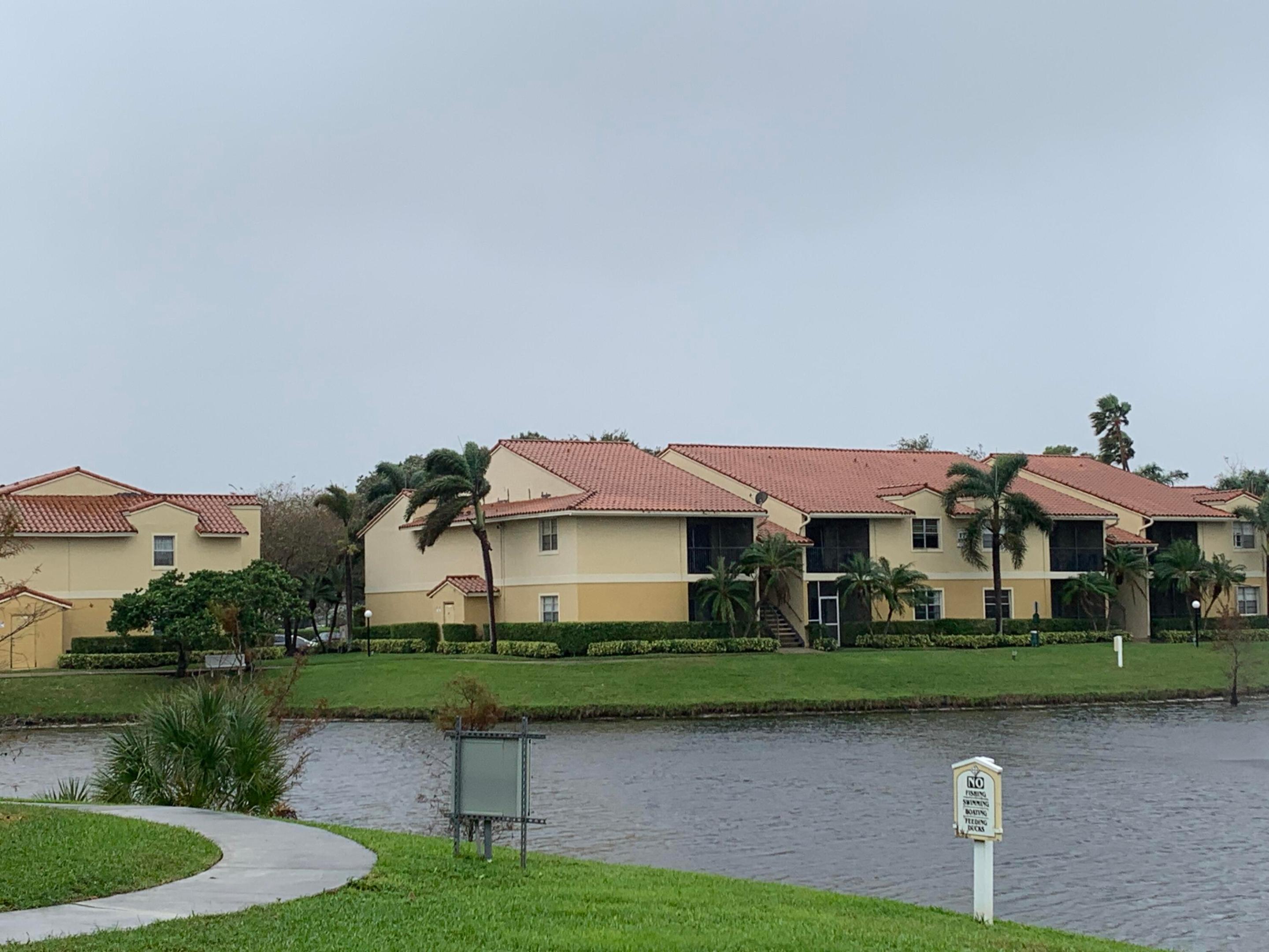 ROYAL POINCIANA CONDO - Residential Lease