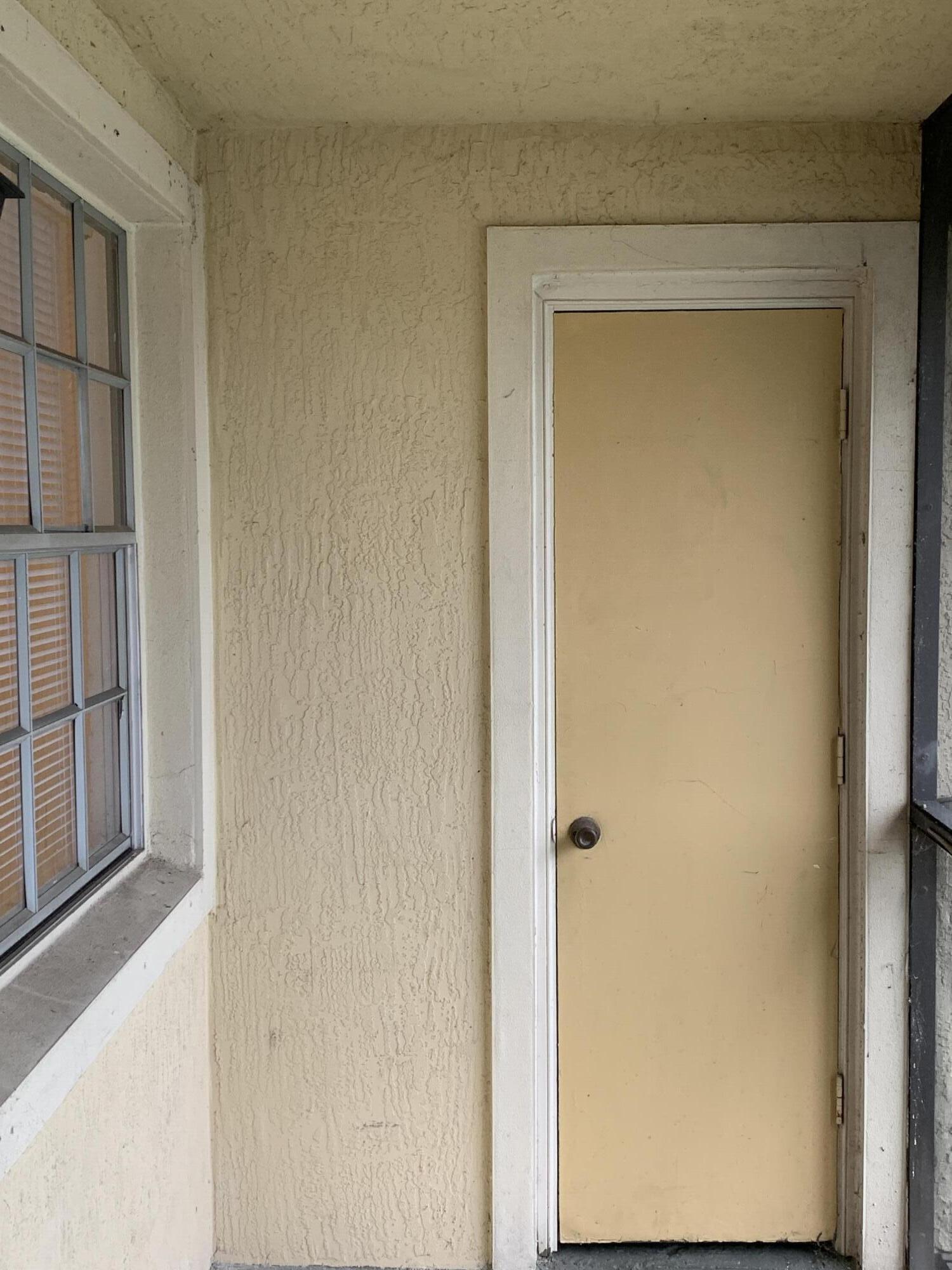 ROYAL POINCIANA CONDO - Residential Lease