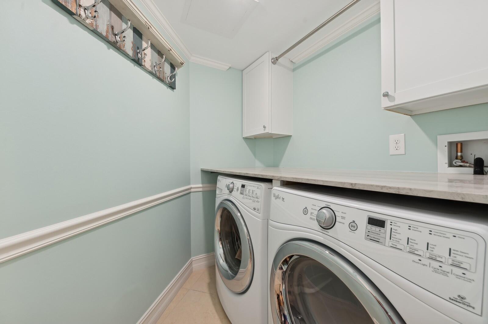 TIARA CONDO - Residential