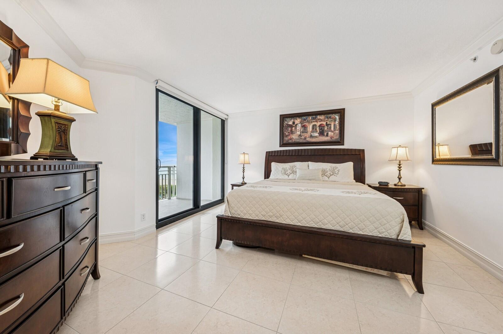 TIARA CONDO - Residential
