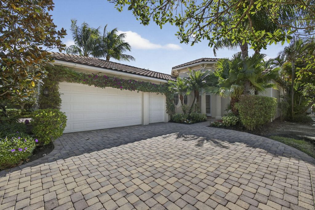 Photo of 145 Bianca Drive, Palm Beach Gardens, FL 33418 (MLS # R11144046)