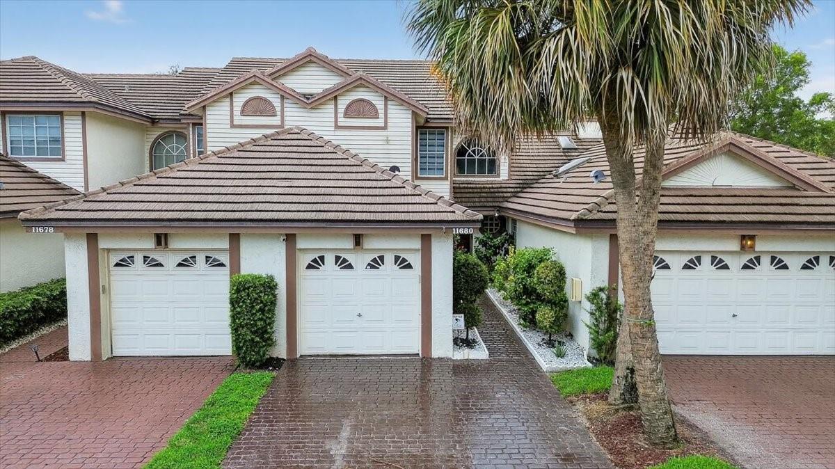 The one Coral Springs has been waiting for—updated, energy-smart, and priced to move. This 3BR/2.5BA shines with Jan 2024 upgrades: insulated A/C ducts + smart thermostat, fresh interior paint, new lighting/fans, whole-home faucets/sinks & disposal, and roof/window power-wash. The kitchen pops with new quartz counters and a sleek backsplash; baths are refreshed—double-vanity primary, plus new vanities in the hall and powder rooms. Finished with neutral tile, recessed lights, and zebra shades throughout.
