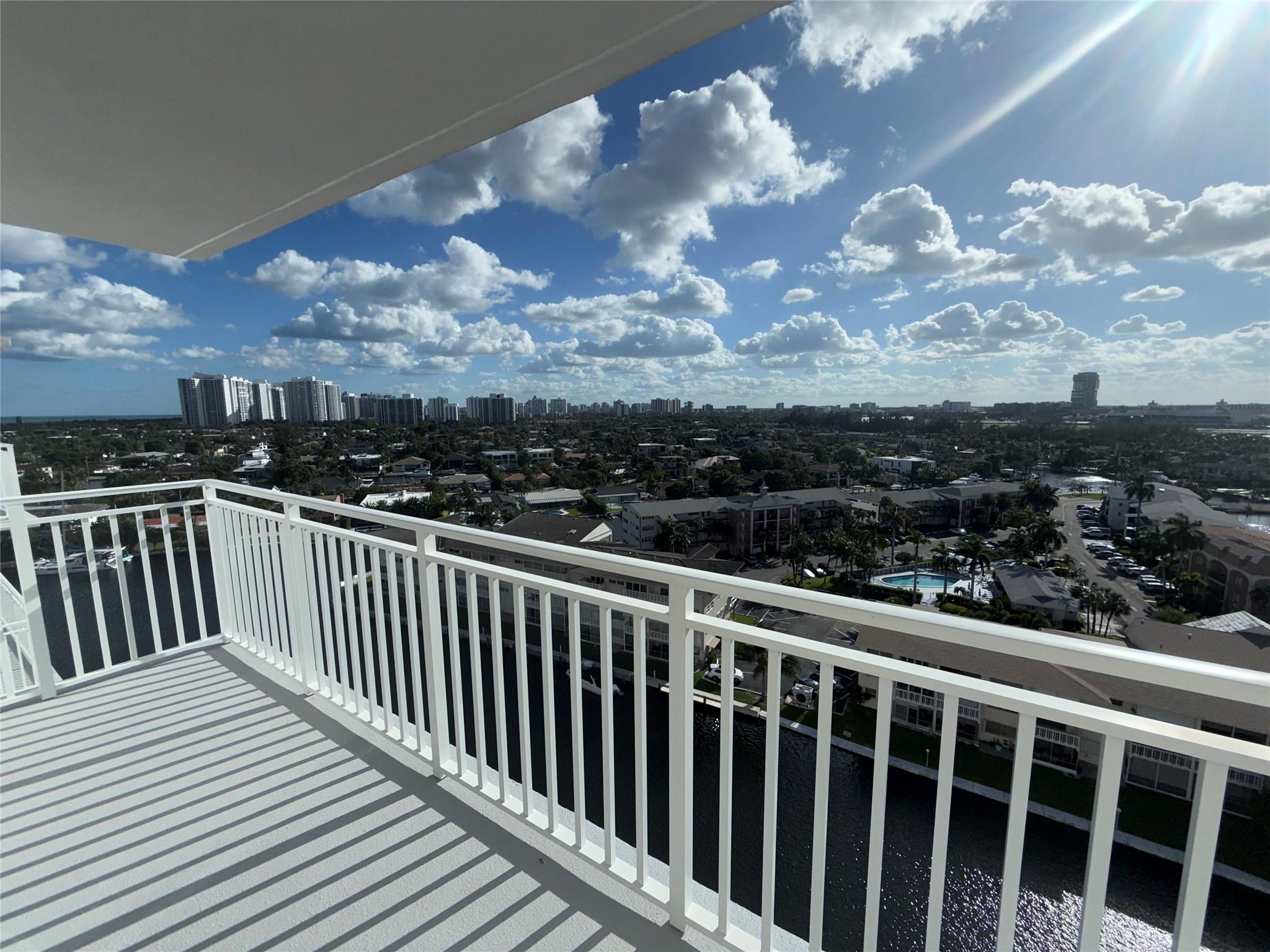 GOLDEN HORN - Residential