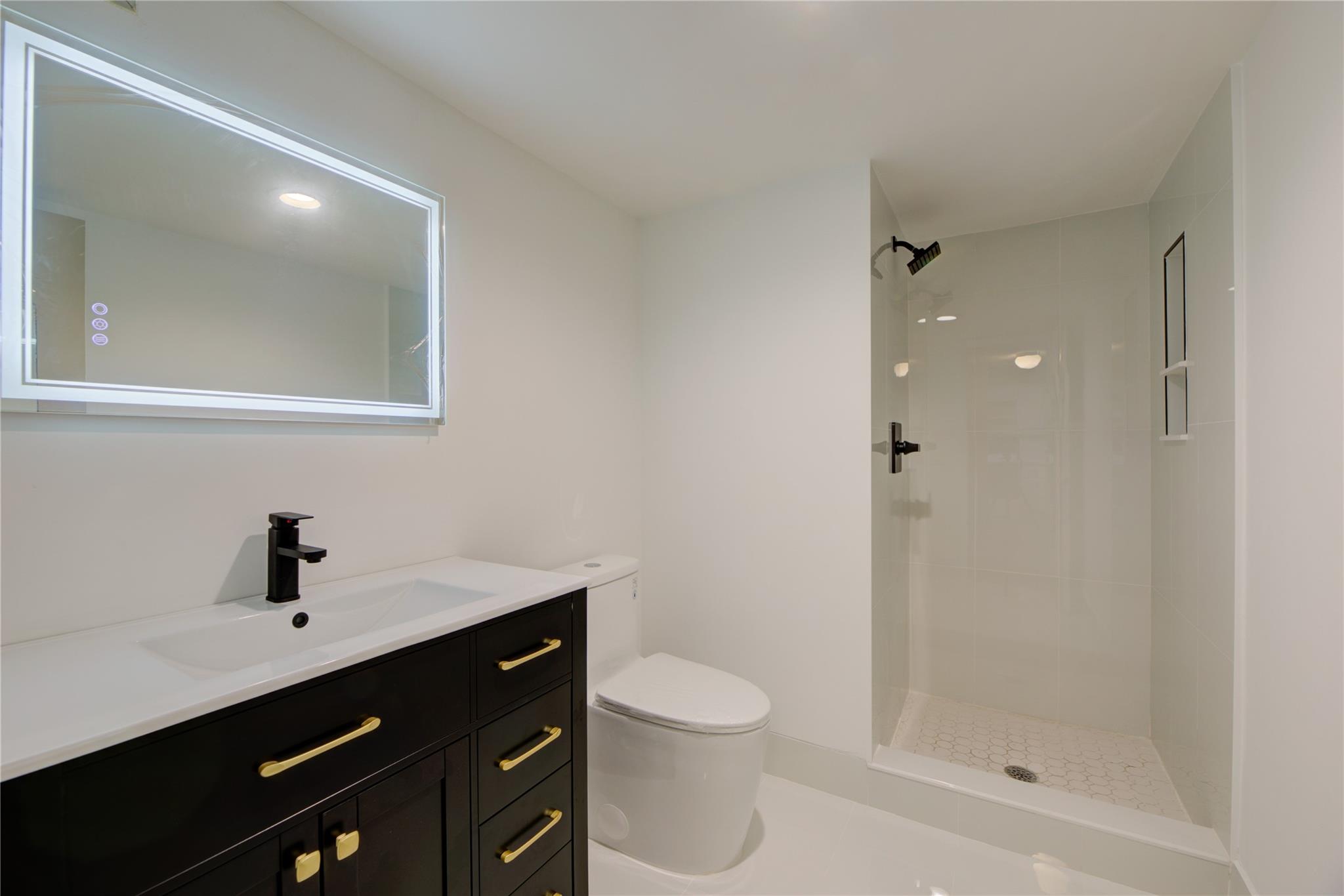 GOLDEN HORN - Residential