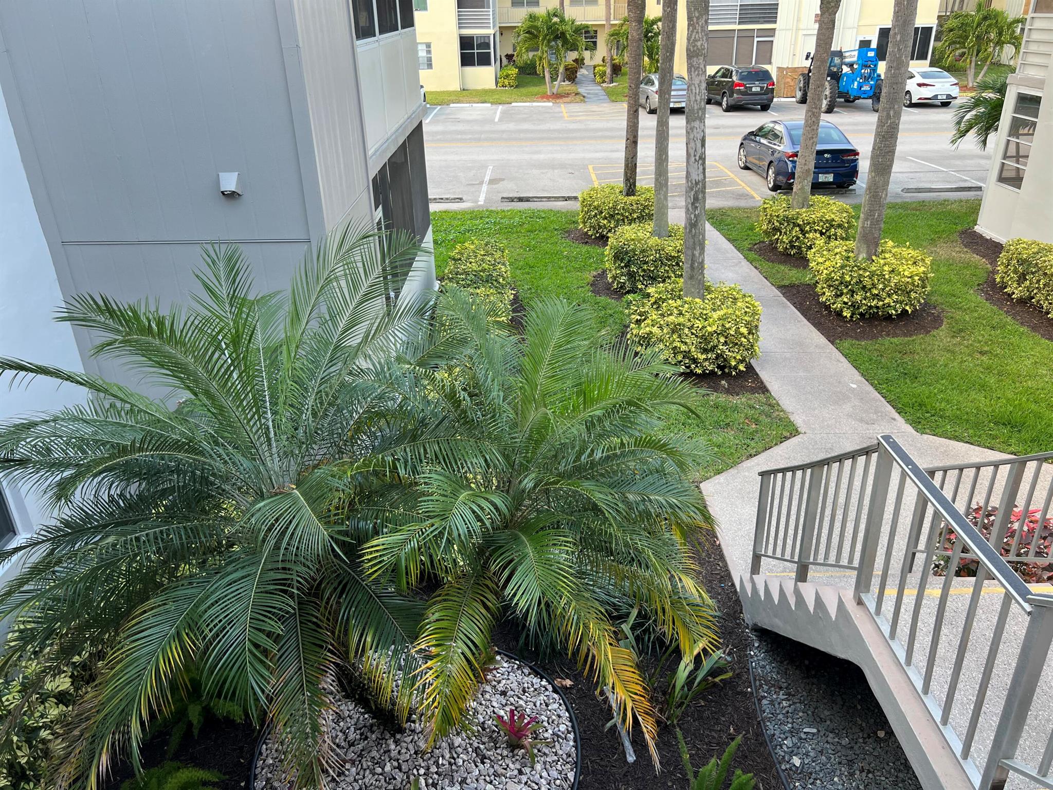 KINGS POINT NORMANDY COND - Residential Lease