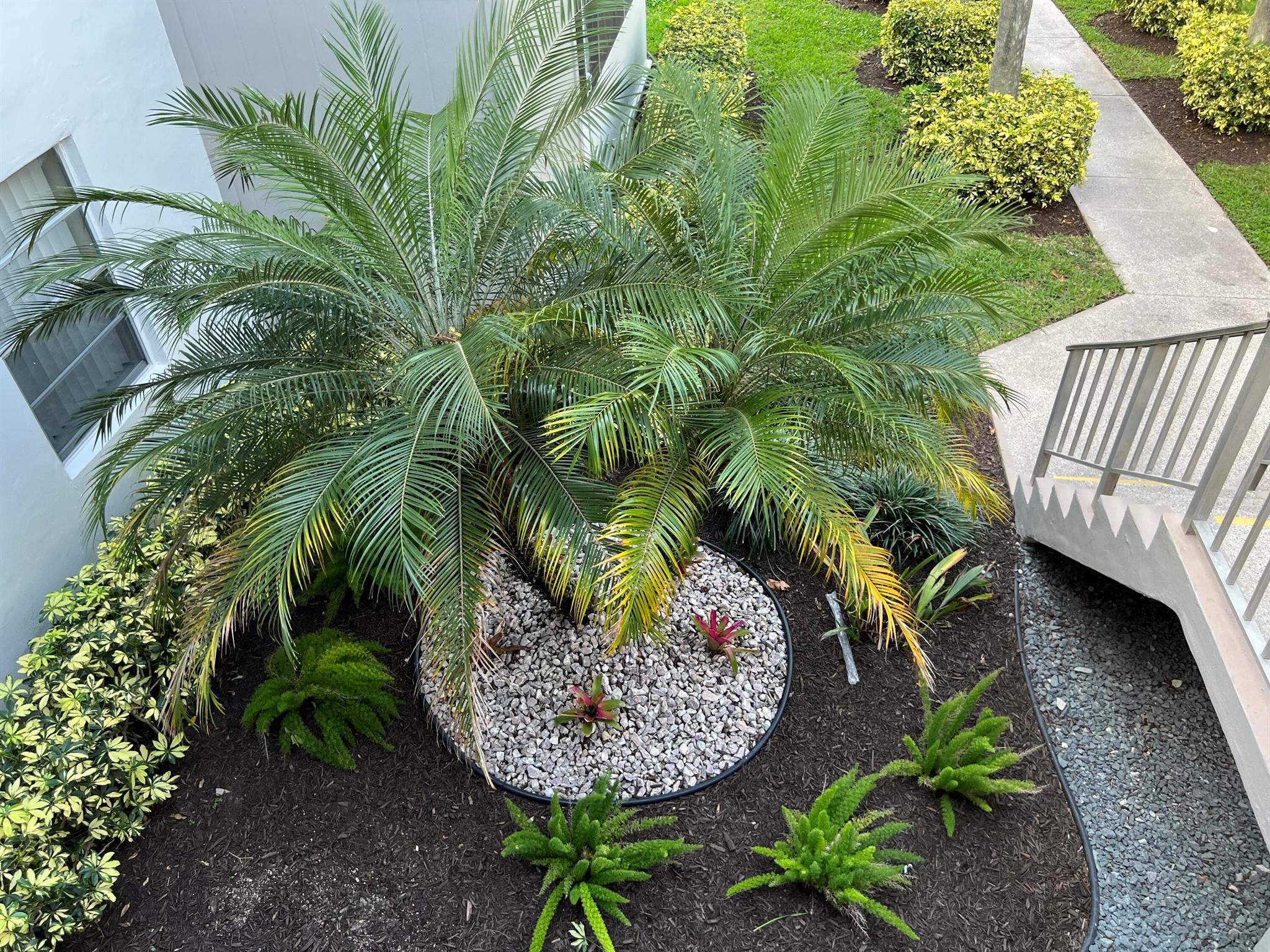 KINGS POINT NORMANDY COND - Residential Lease