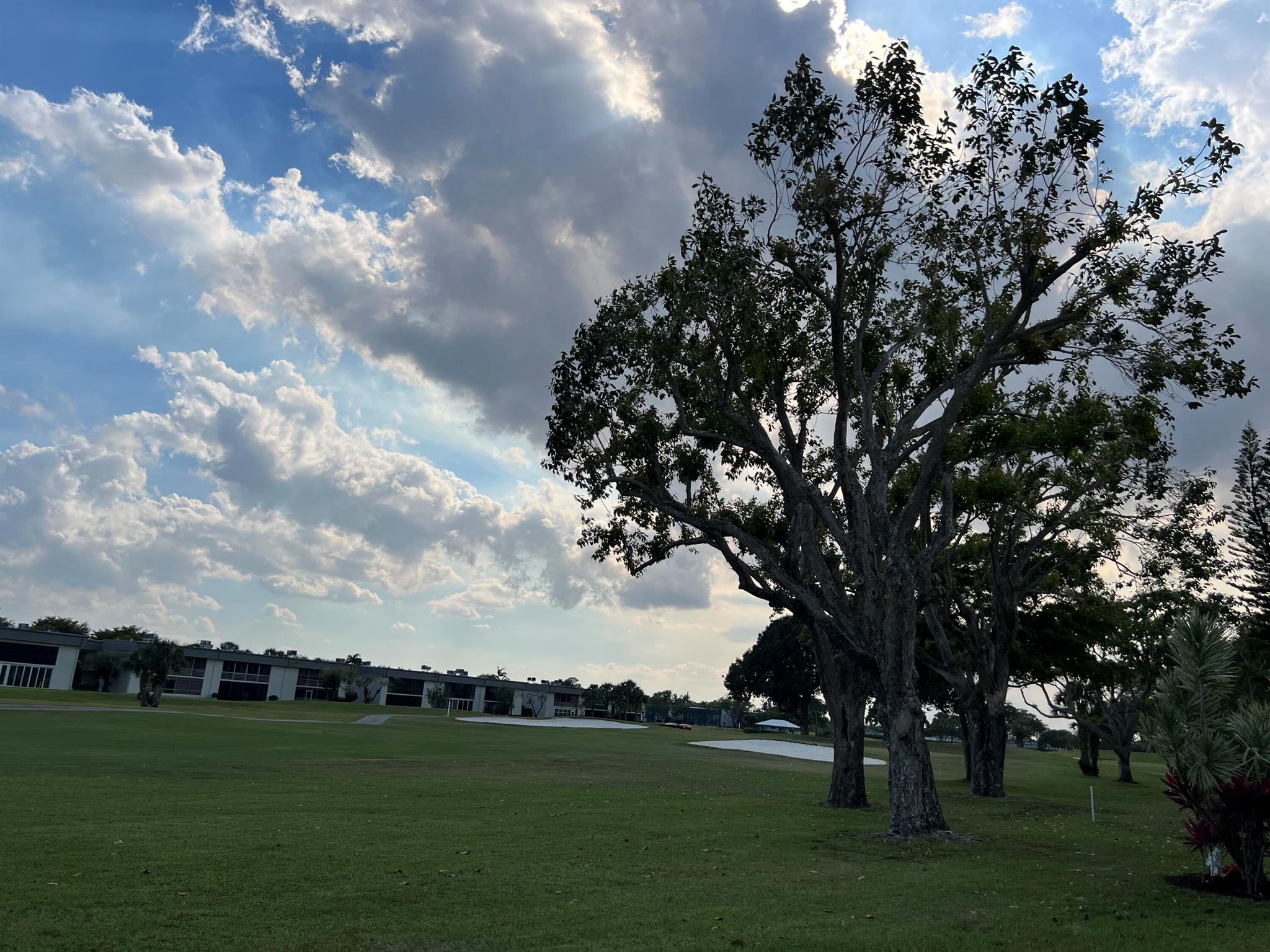 KINGS POINT NORMANDY COND - Residential Lease