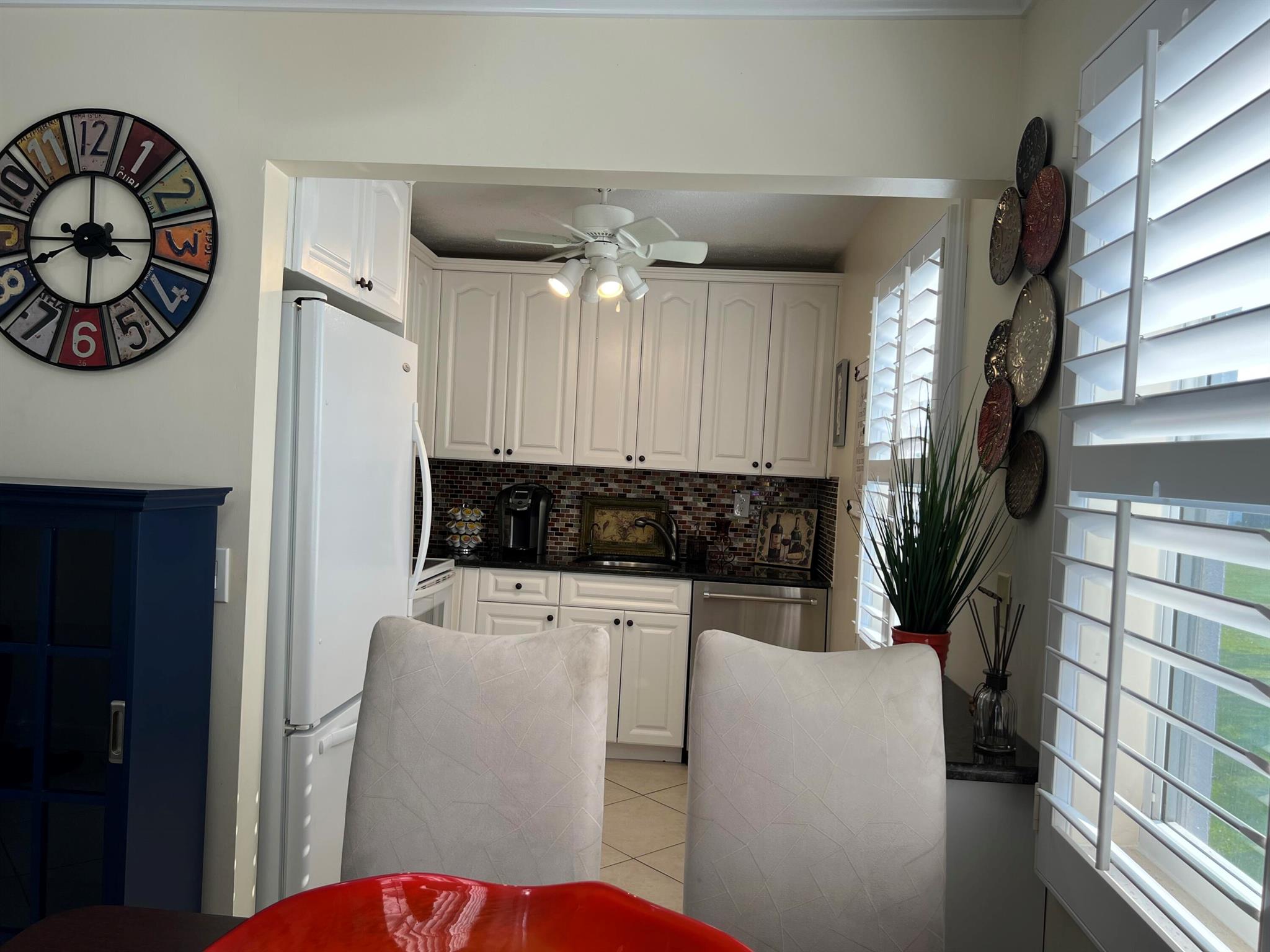 KINGS POINT NORMANDY COND - Residential Lease