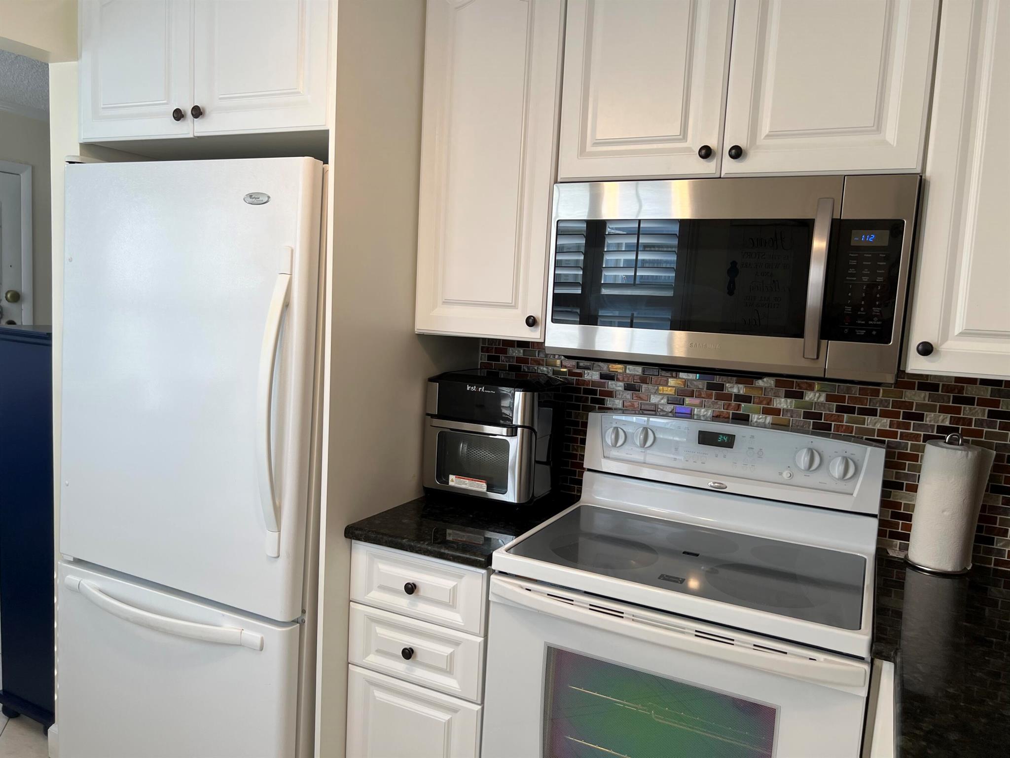 KINGS POINT NORMANDY COND - Residential Lease