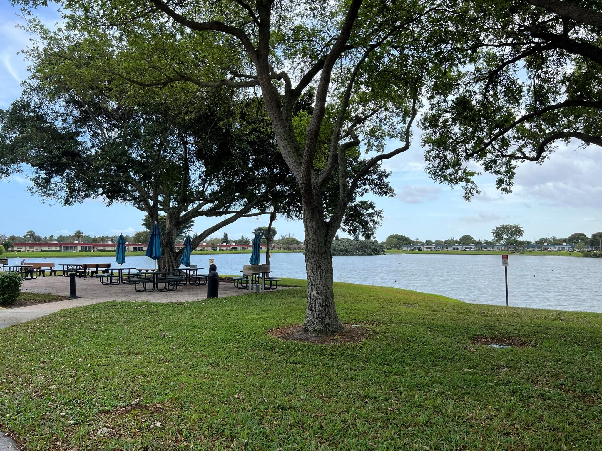 KINGS POINT NORMANDY COND - Residential Lease