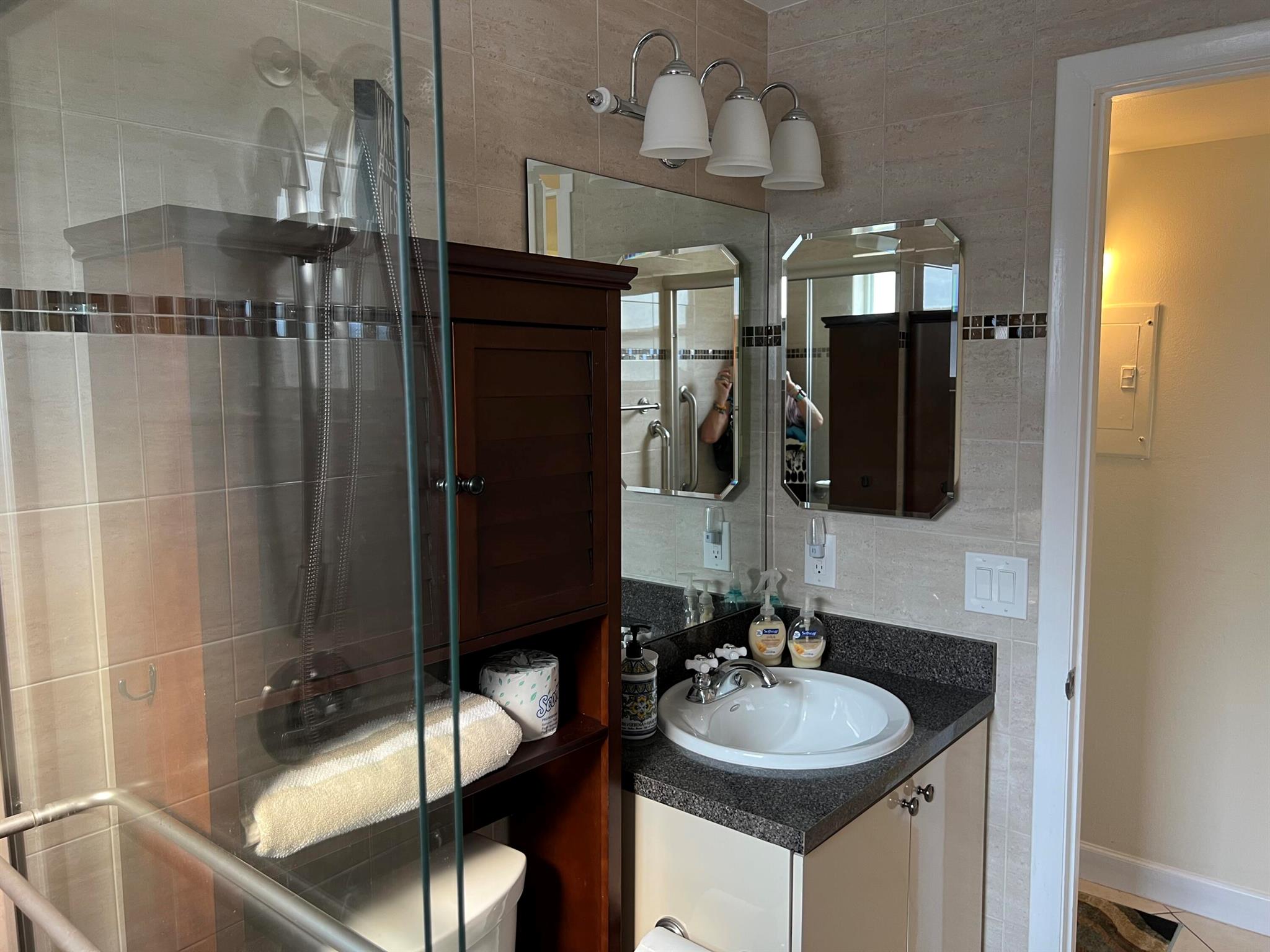 KINGS POINT NORMANDY COND - Residential Lease