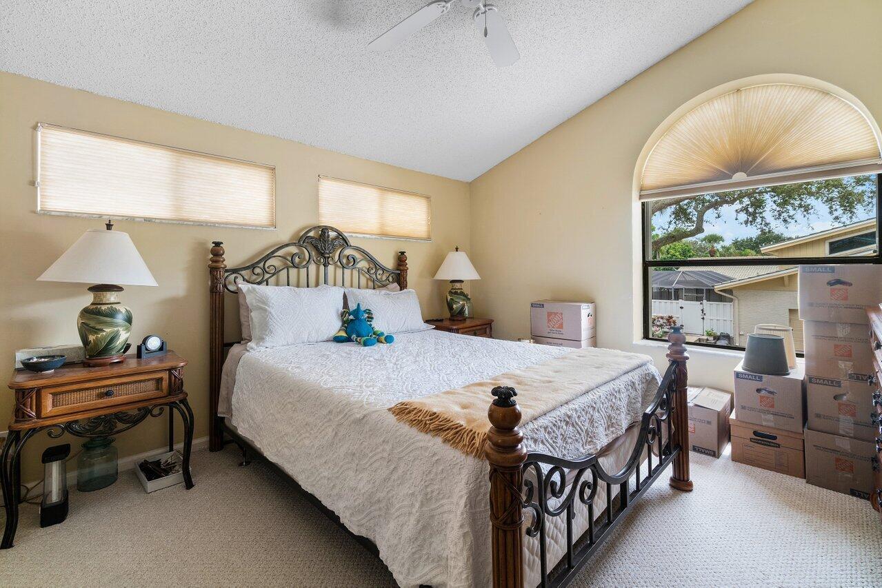 WESTWOOD LAKES 4 WESTWOOD GARDENS - Residential