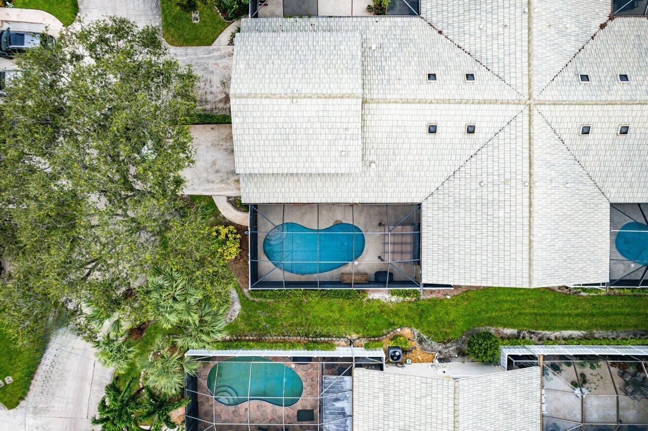 WESTWOOD LAKES 4 WESTWOOD GARDENS - Residential