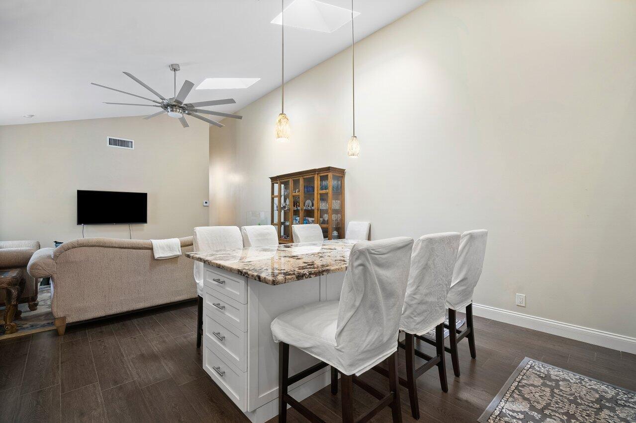 WESTWOOD LAKES 4 WESTWOOD GARDENS - Residential