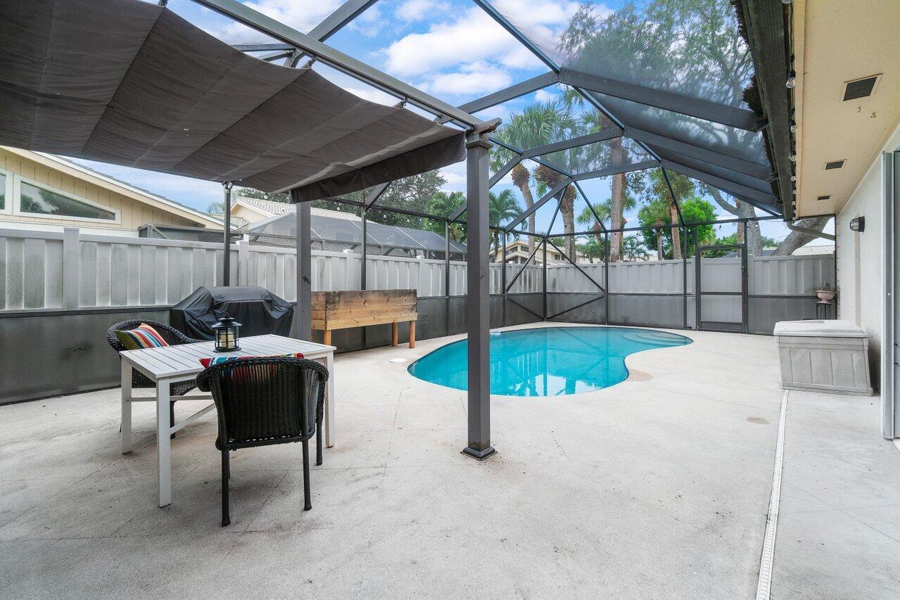 WESTWOOD LAKES 4 WESTWOOD GARDENS - Residential