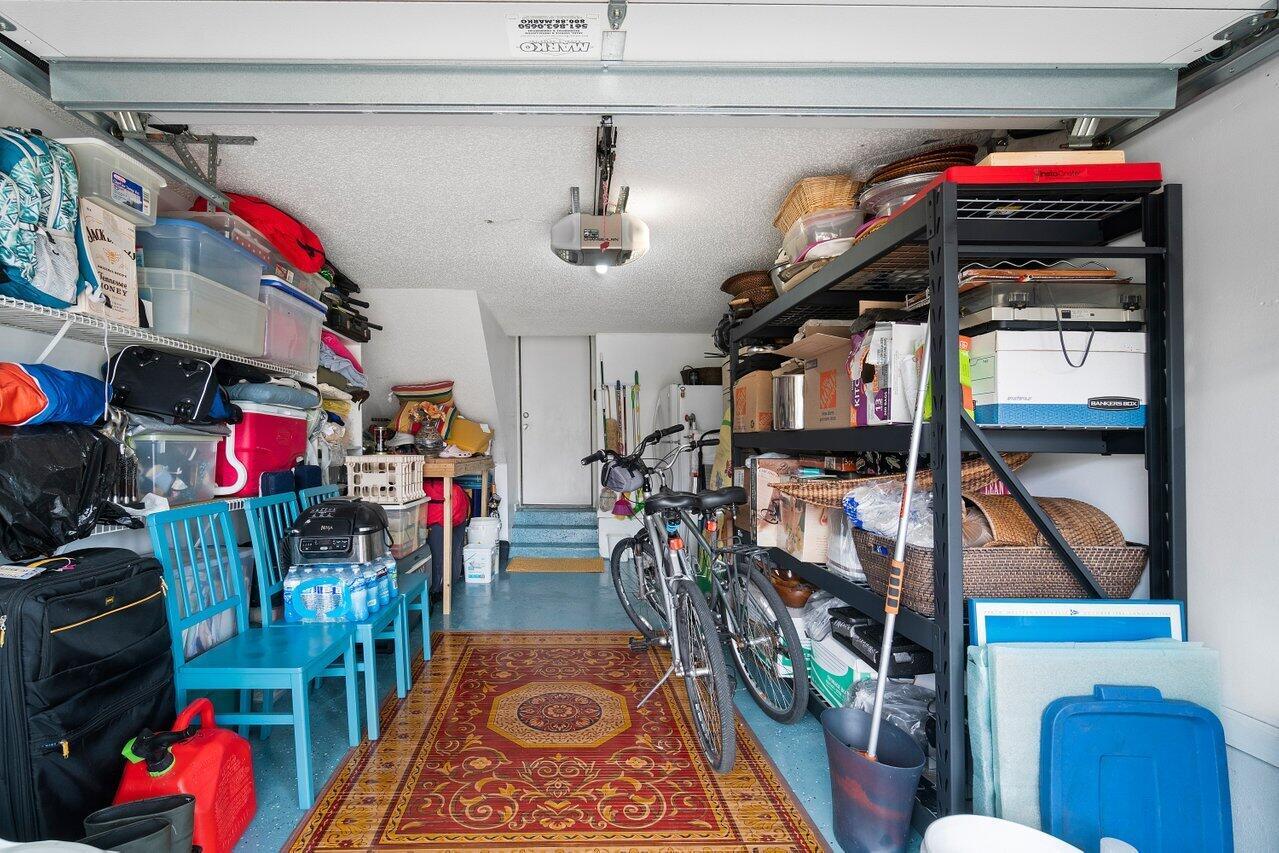 WESTWOOD LAKES 4 WESTWOOD GARDENS - Residential