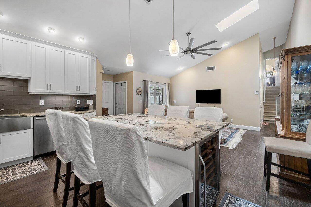 WESTWOOD LAKES 4 WESTWOOD GARDENS - Residential