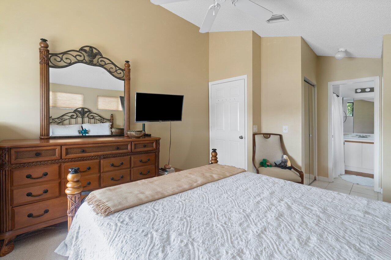 WESTWOOD LAKES 4 WESTWOOD GARDENS - Residential