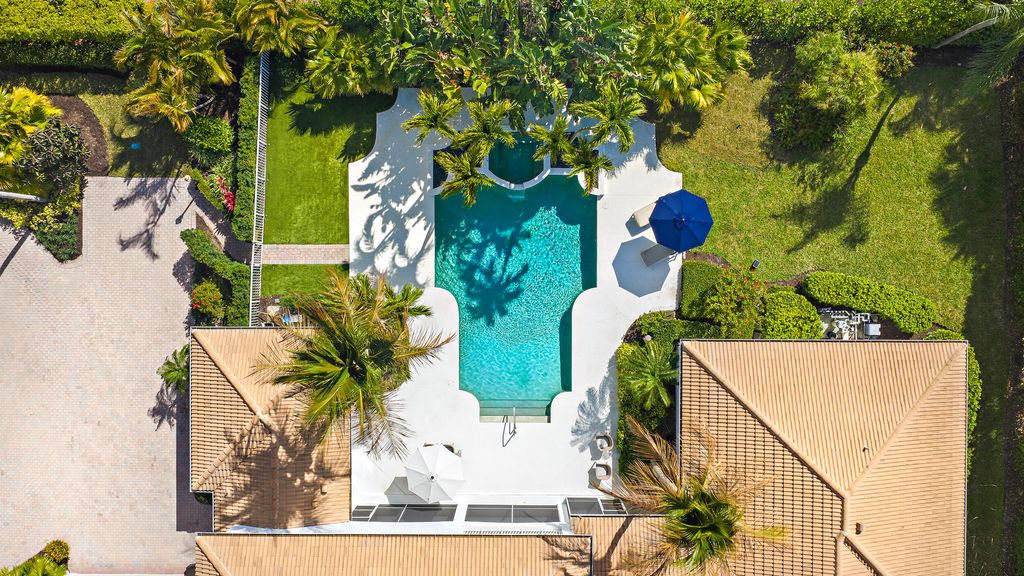 Photo of 325 Eagle Drive, Jupiter, FL 33477 (MLS # B26001761)