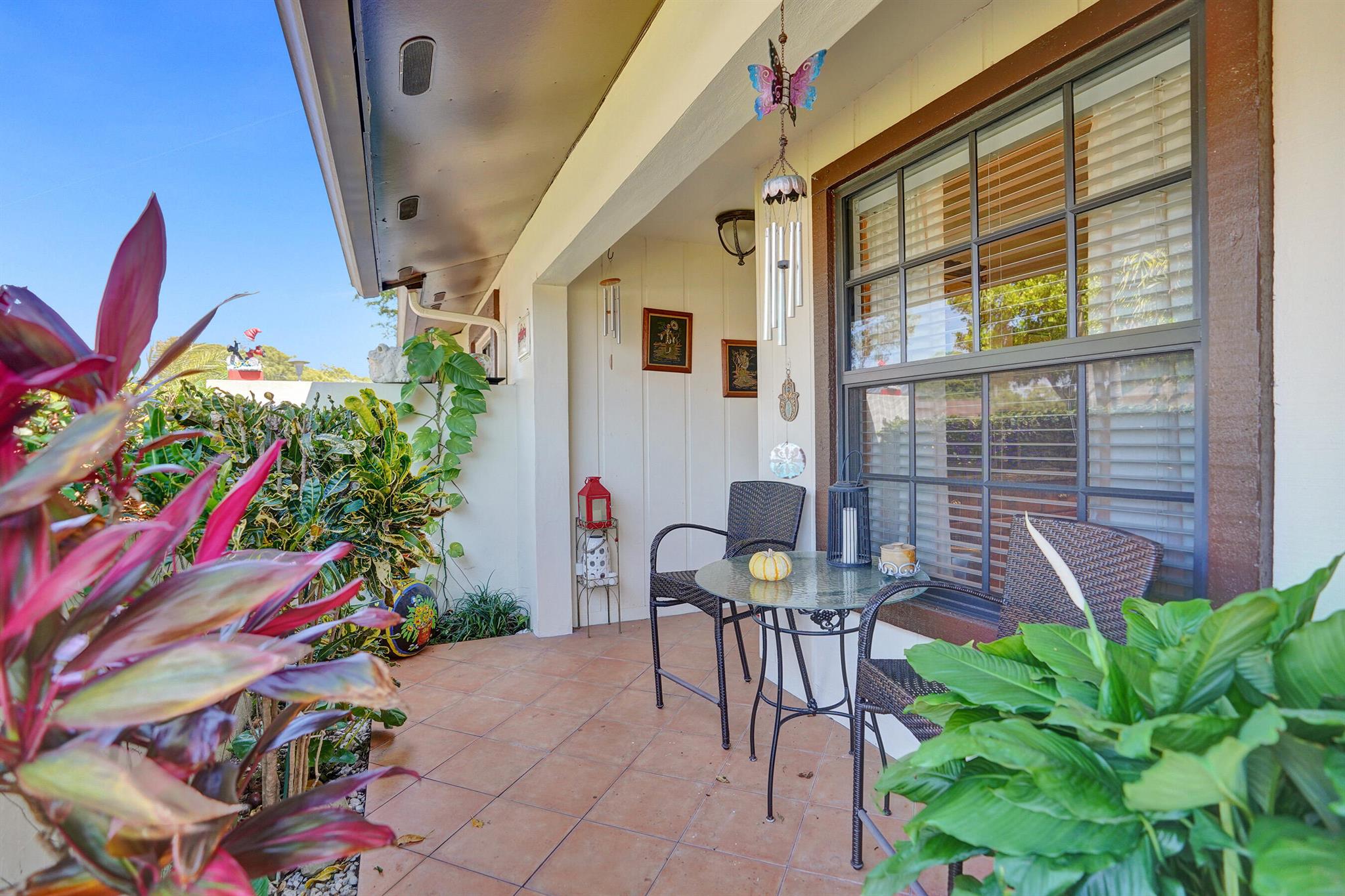15899 Laurel Oak Circle