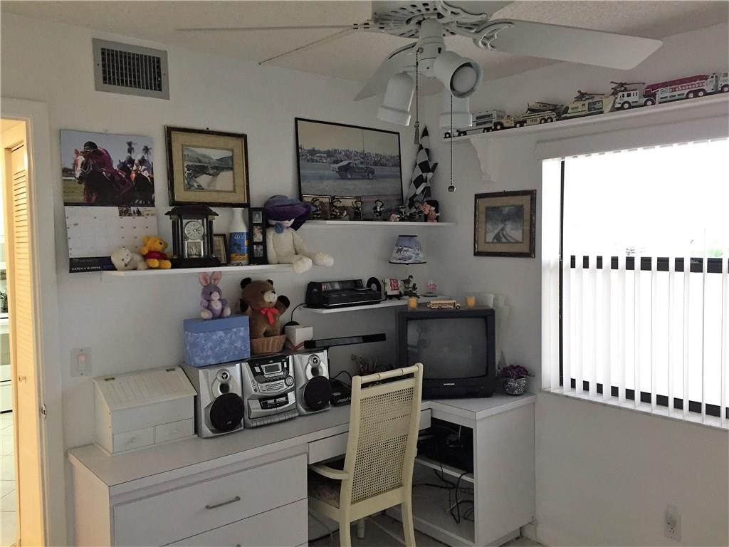 SUNRISE LAKES PHASE IV - Residential