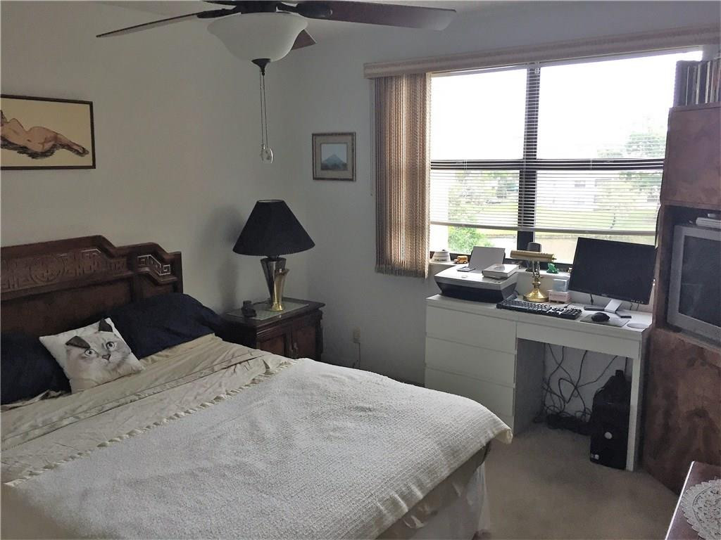 SUNRISE LAKES PHASE IV - Residential