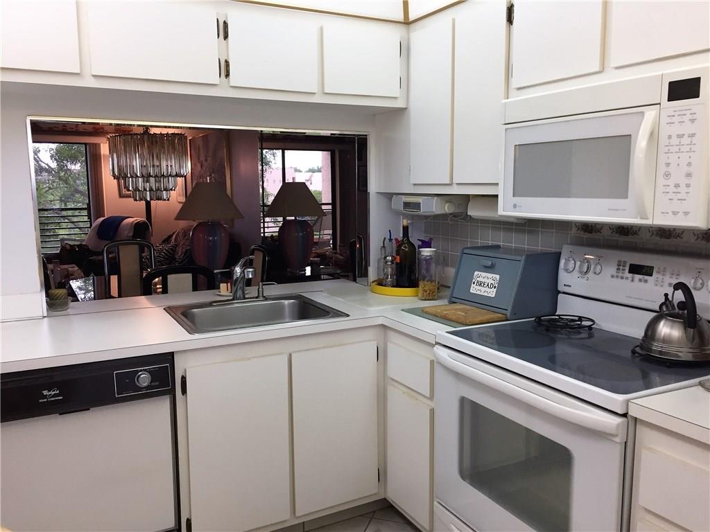 SUNRISE LAKES PHASE IV - Residential