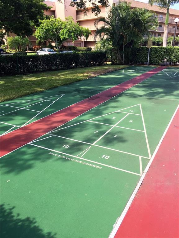 SUNRISE LAKES PHASE IV - Residential